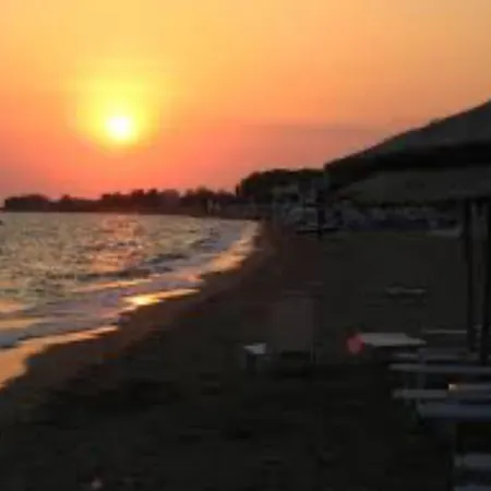 Apartment Pop Nea Plagia
